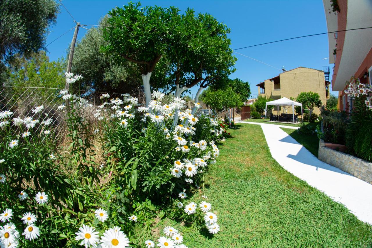 Costas Apartments Mesongí Exterior foto